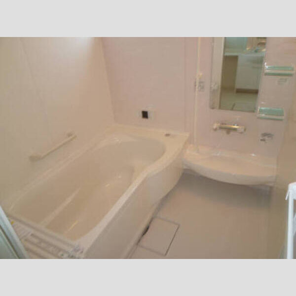 バス (ゆったり余裕の一坪タイプ浴室です。)