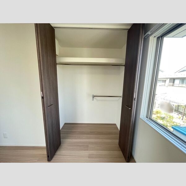 収納 (ウォークインクローゼット)