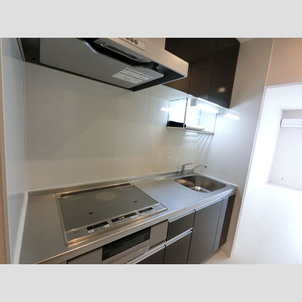 キッチン (IHつきシステムキッチン)