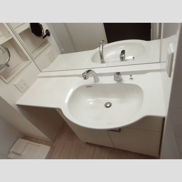 洗面所 (カウンター型洗髪洗面化粧台)