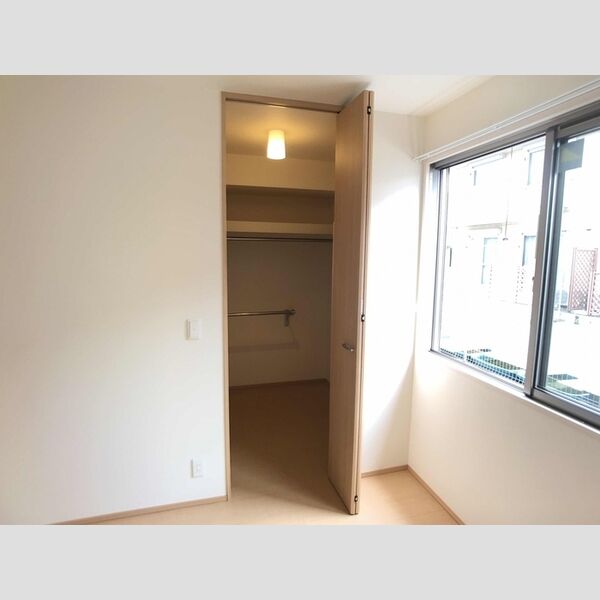 収納 (ウォークインクローゼット)