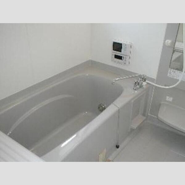 バス (浴室TV付でゆっくりお風呂)