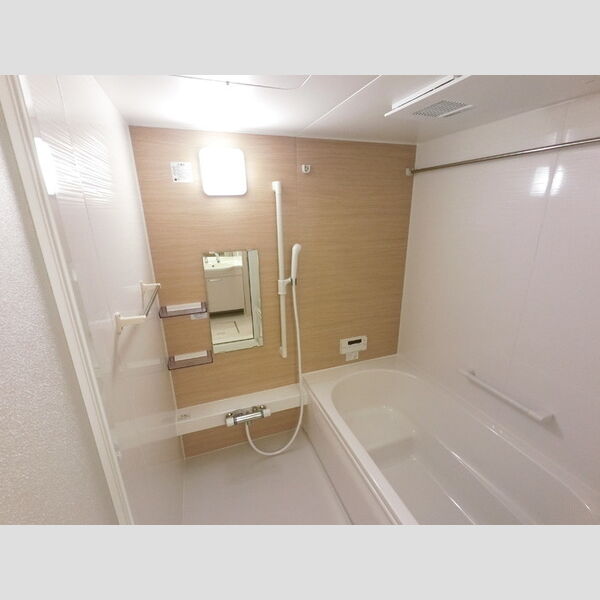 バス (広い浴室)