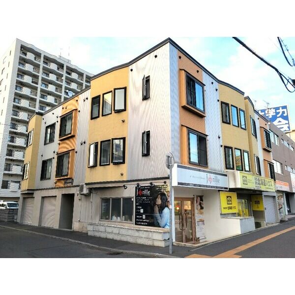 レユシール参番館