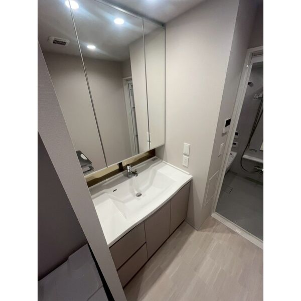 ジオタワー十三の室内写真4枚目