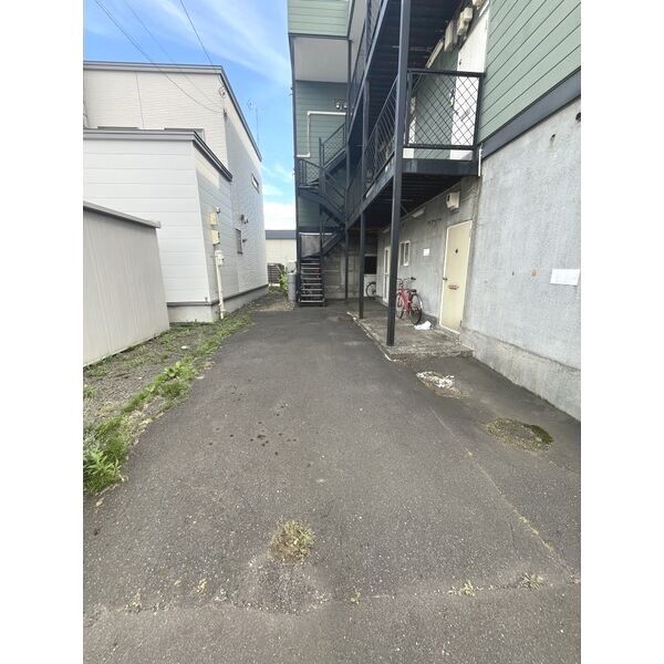 パレス栄町 画像2