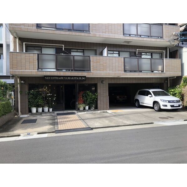 敷地内／建物