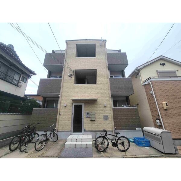 ルミエール シャルム江坂の外観2枚目