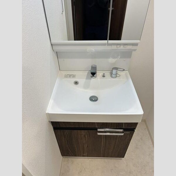 スワンズシティ神戸湊川の室内写真13枚目