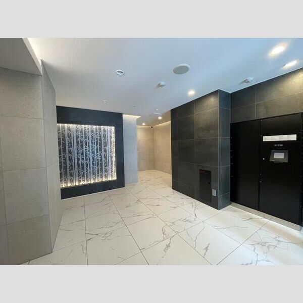 ソルテラス阿波座ウィズの外観2枚目