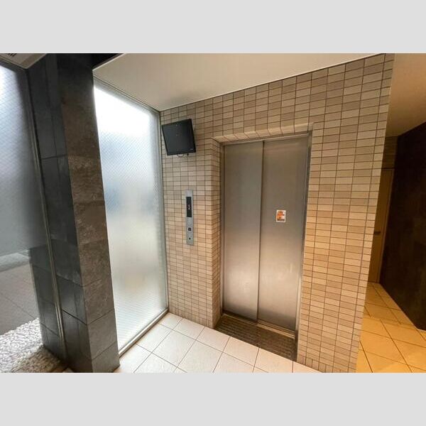 ES-Grande Umedakitaの外観5枚目