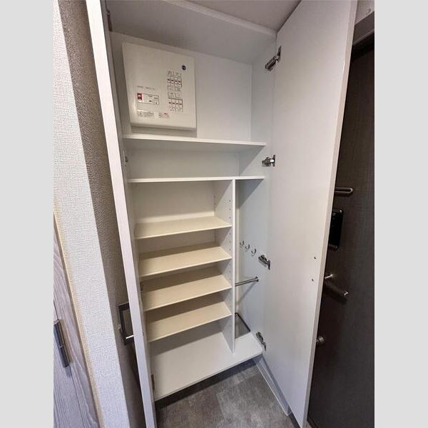 エスリードレジデンス大阪福島サウスフラッツの室内写真8枚目