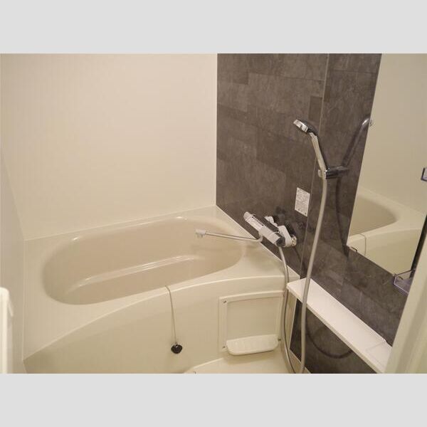 エスリードレジデンス梅田クラスシティの室内写真4枚目