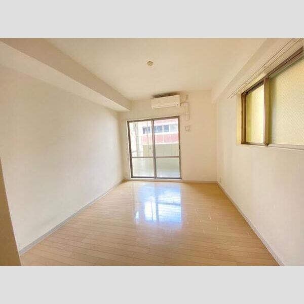 プライムライフ三宮磯上公園の室内写真1枚目