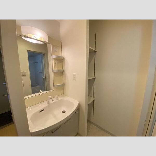 プライムライフ三宮磯上公園の室内写真6枚目