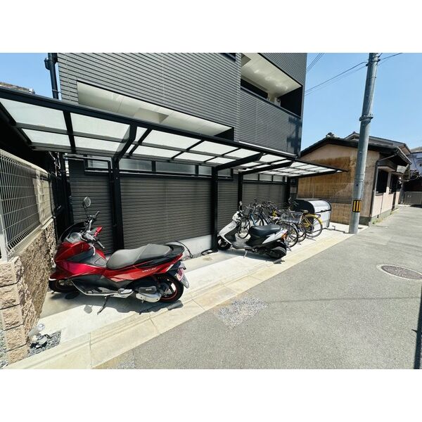 荒本フラワーレジデンスの外観2枚目