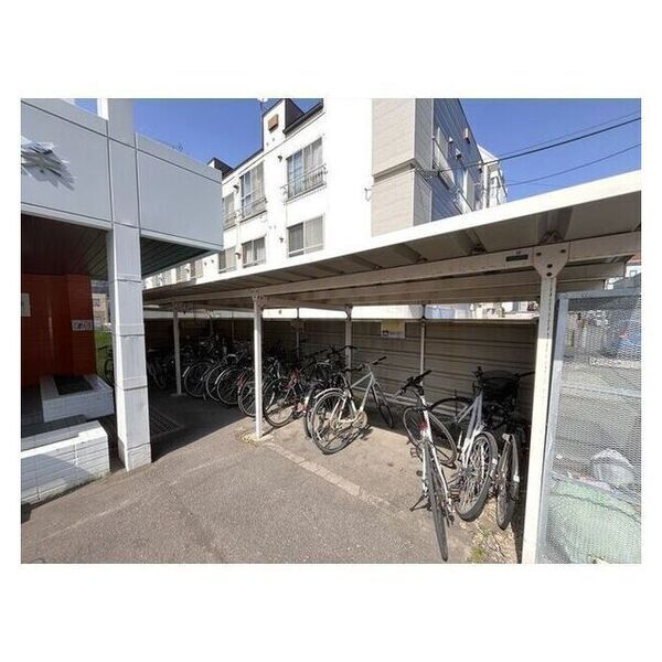 INOVE札幌平岸2条 画像2