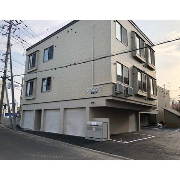 ビーブルー