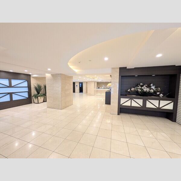 現地周辺 (ロビー)