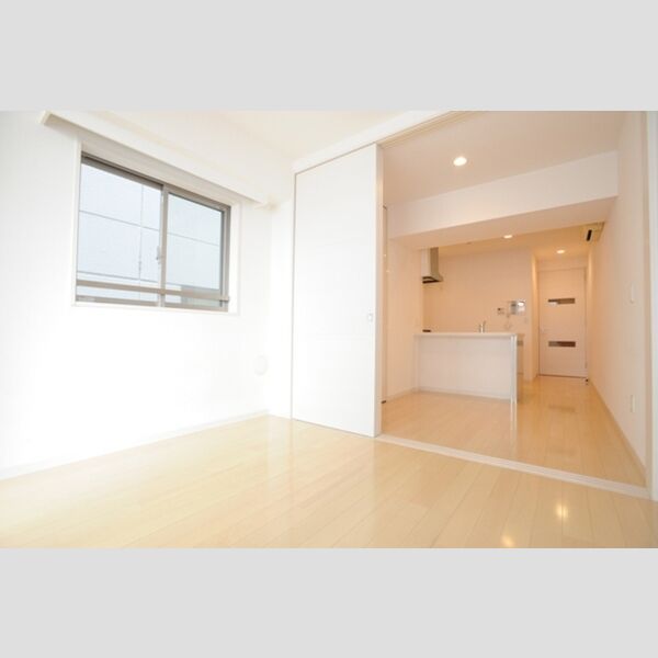 現地周辺 (洋室)