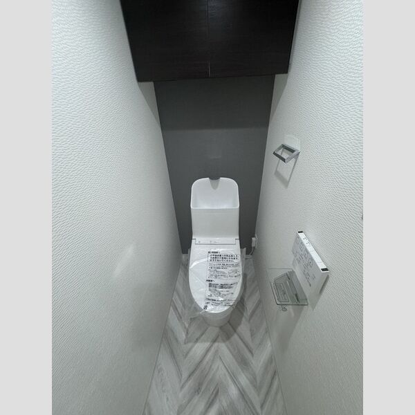 トイレ (トイレ)