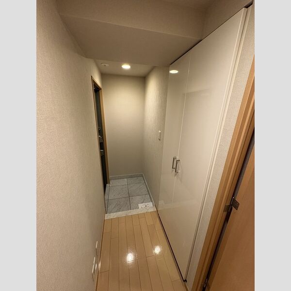 玄関 (玄関)