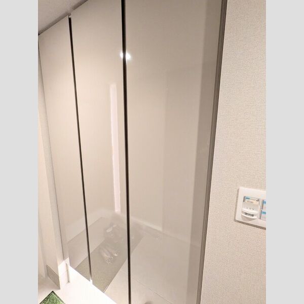 玄関 (シューズボックス)