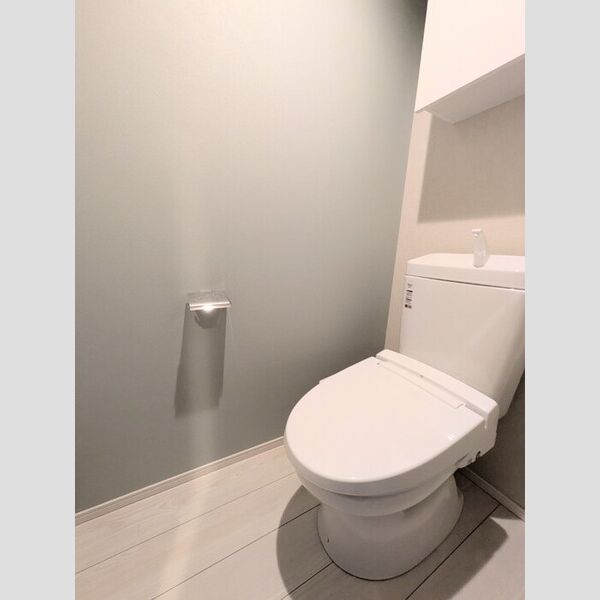 トイレ (トイレ)