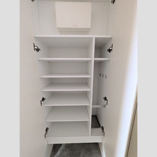 玄関 (シューズボックス)