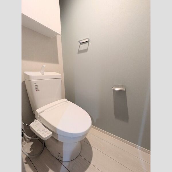 トイレ (トイレ)