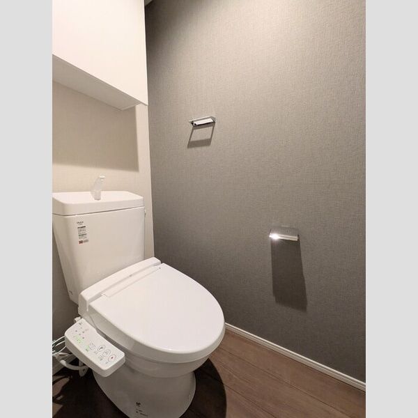 トイレ (トイレ)