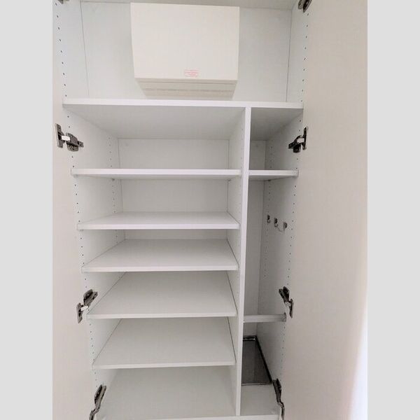 玄関 (シューズボックス)