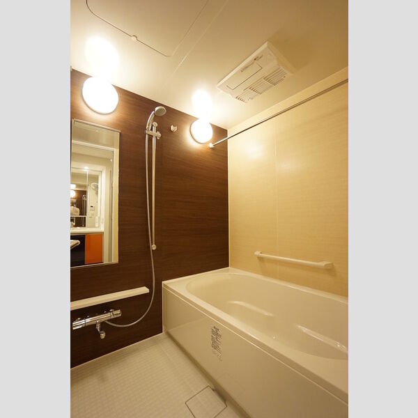 バス (浴室)