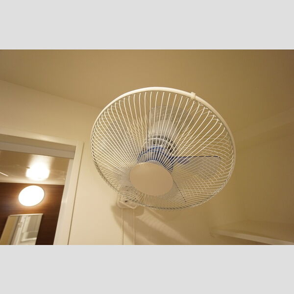 洗面所 (洗面室扇風機)