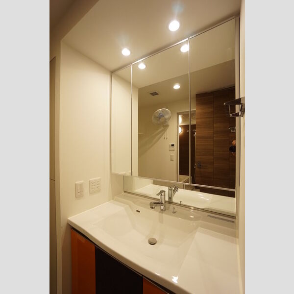 洗面所 (洗面室)