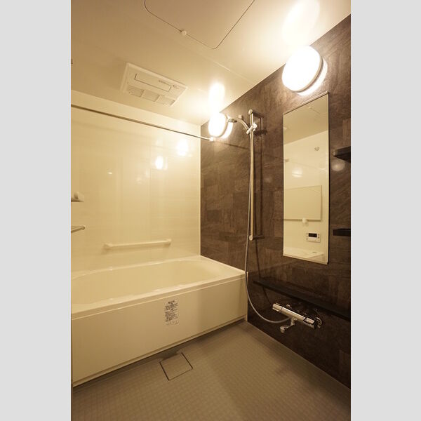 バス (浴室)