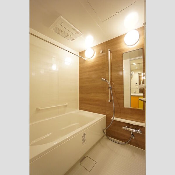 バス (浴室)