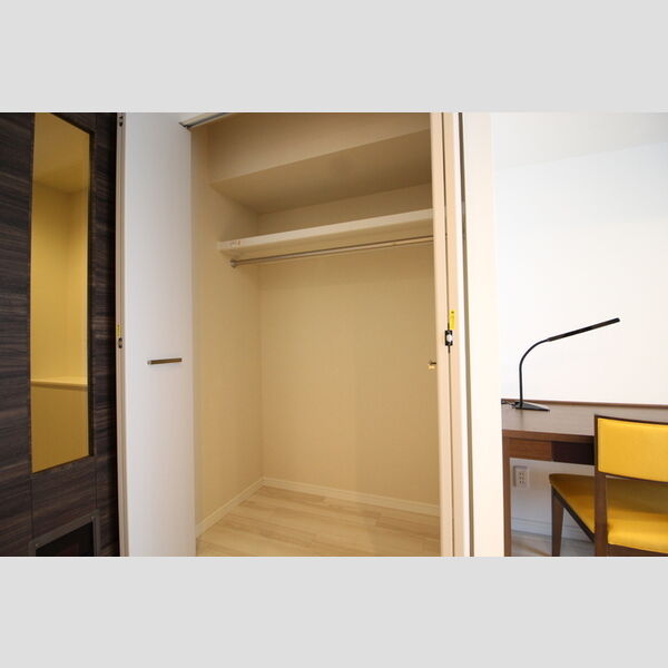 収納 (洋室収納)
