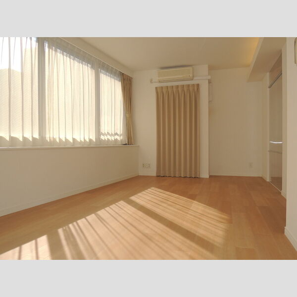 居室・リビング (カーテンは付きません。)