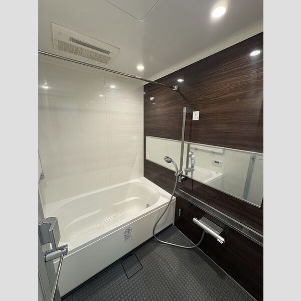 バス