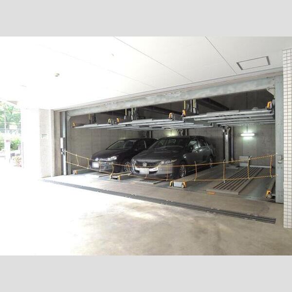 駐車場 (駐車場)