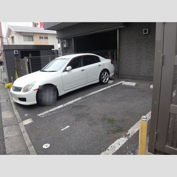 駐車場 (駐車場)