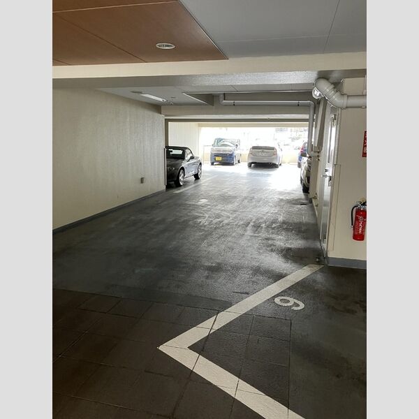 現地周辺 (駐車場)