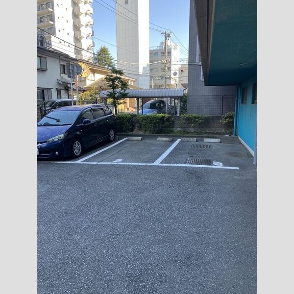 駐車場 (駐車場)