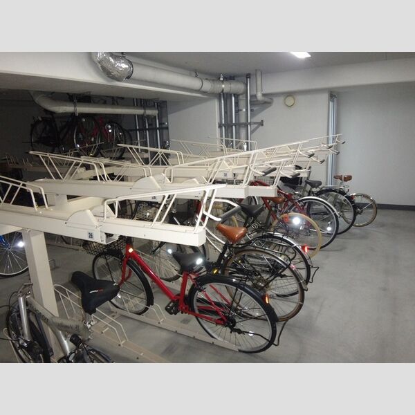 現地周辺 (駐輪場2階)