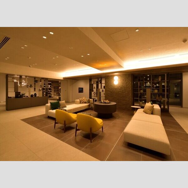 現地周辺 (エントランスホール)