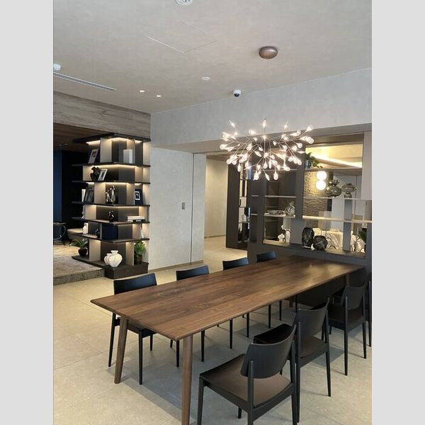 現地周辺 (ラウンジ)