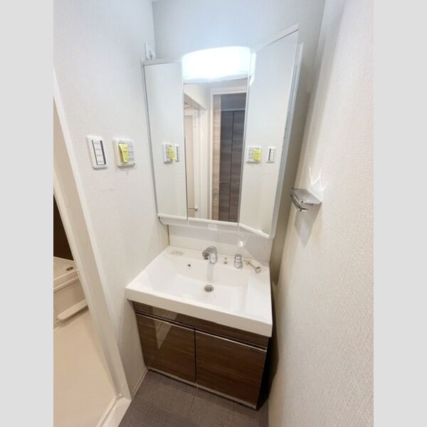 洗面所 (洗面化粧台)