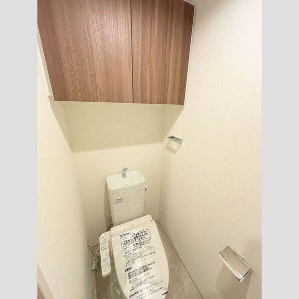 トイレ (トイレ)