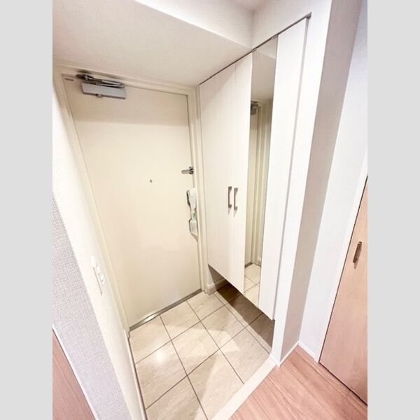 玄関 (玄関)